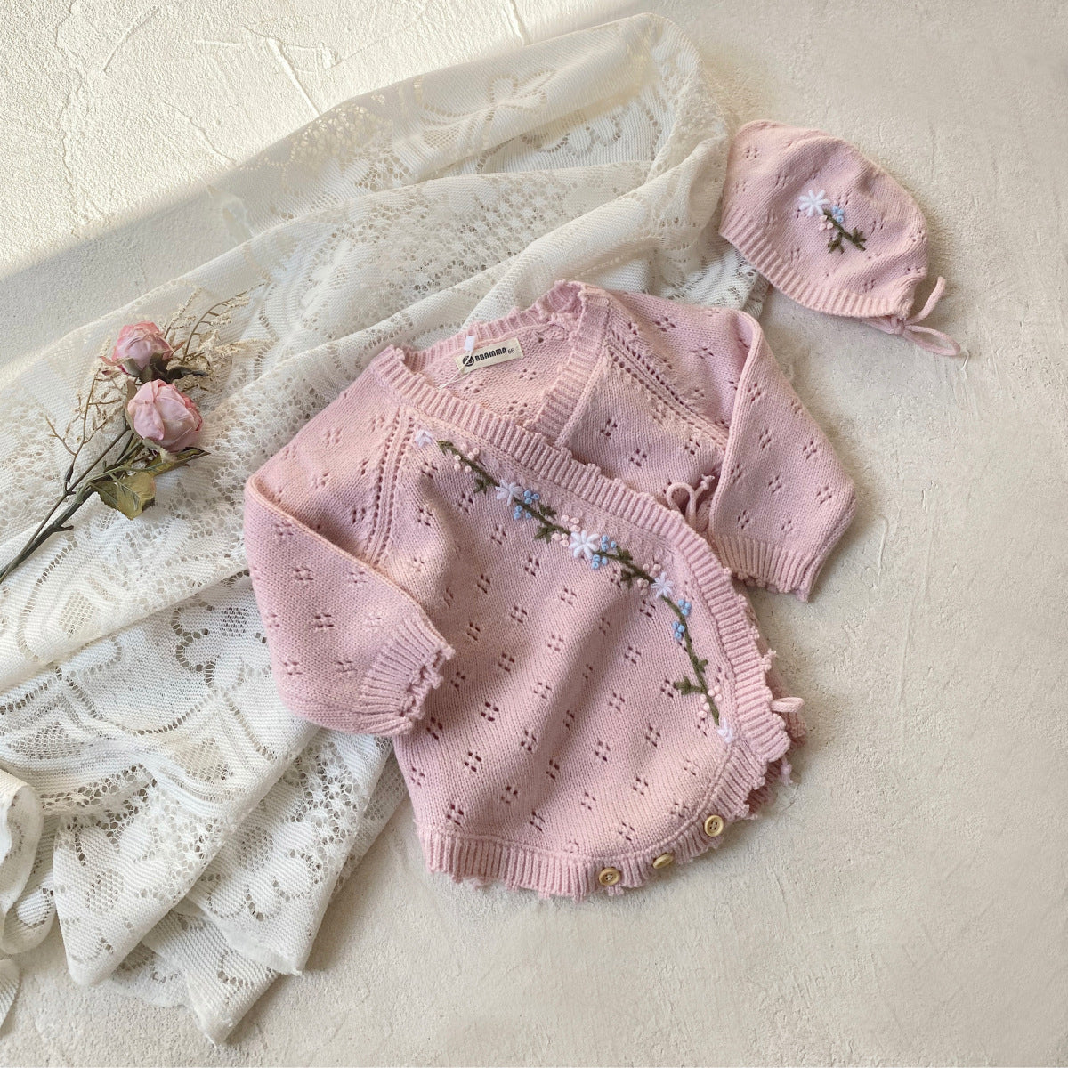 【BABY&KID】フラワー刺繍ニットロンパースSK023021