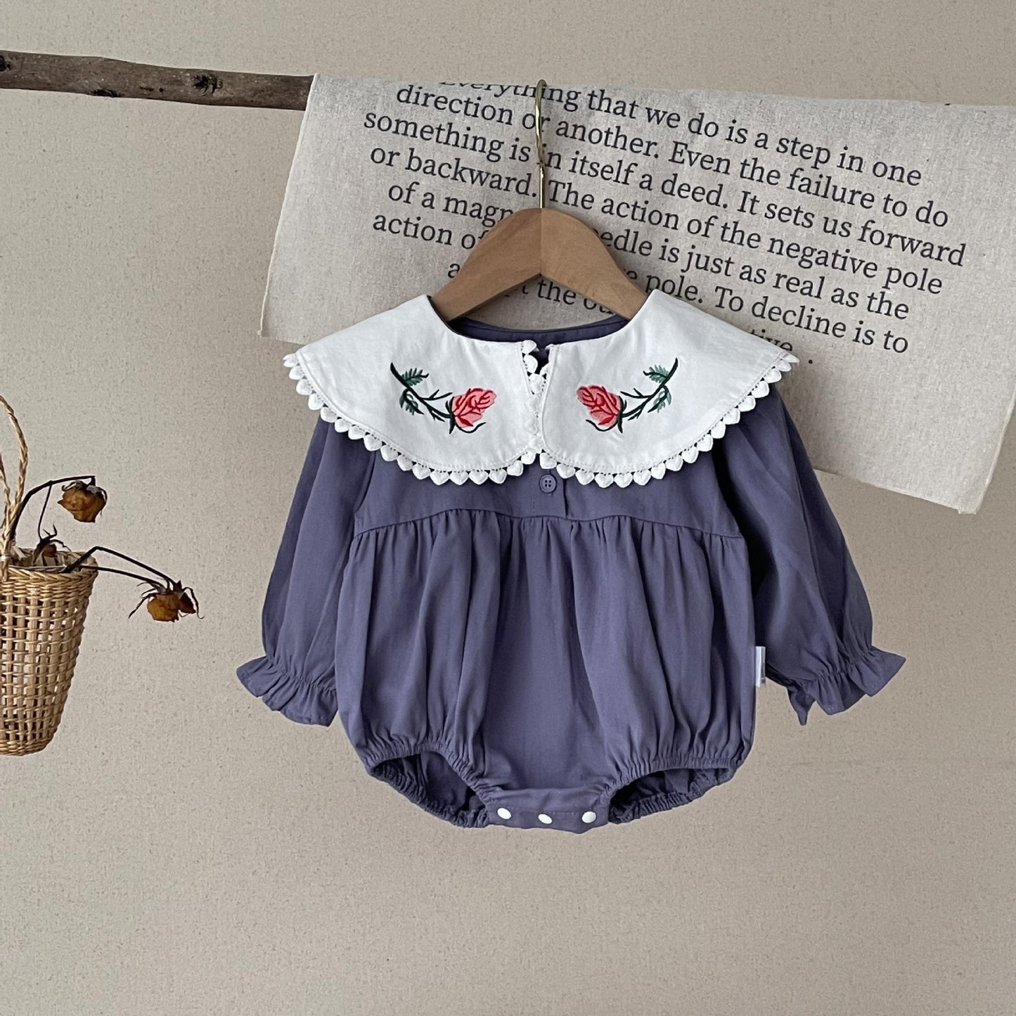 【BABY】花刺繡襟ワンピース風ロンパースSK022602