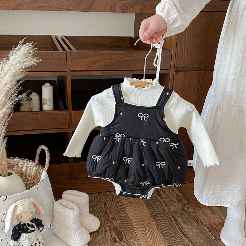 【BABY】冬新作 リボン刺繍中綿ロンパースSK102112