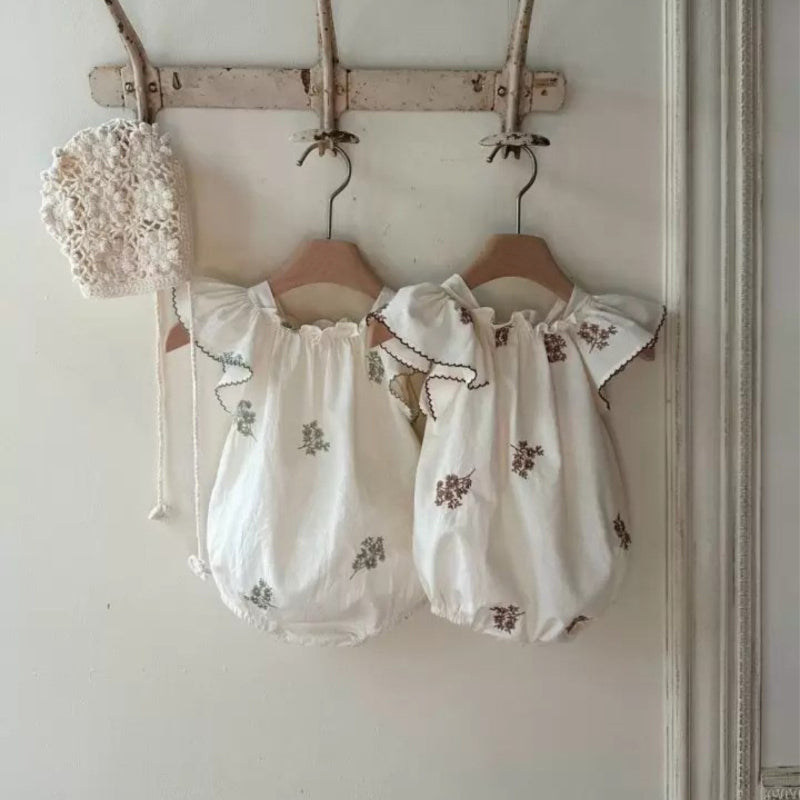 【BABY】夏新作 刺繍入りコットンロンパースSK082515