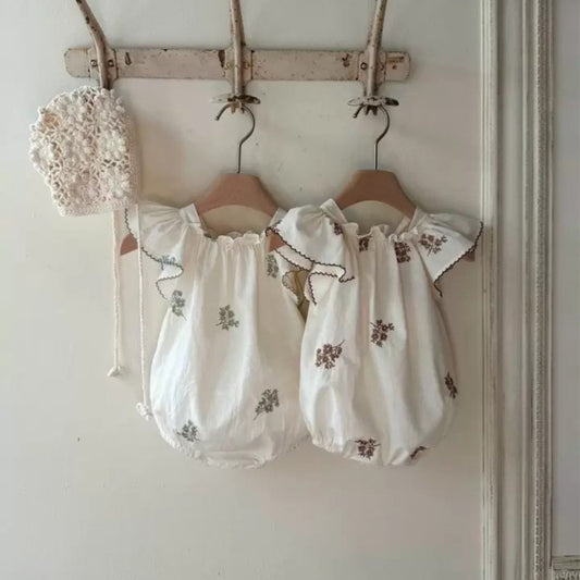【BABY】夏新作 刺繍入りコットンロンパースSK082515