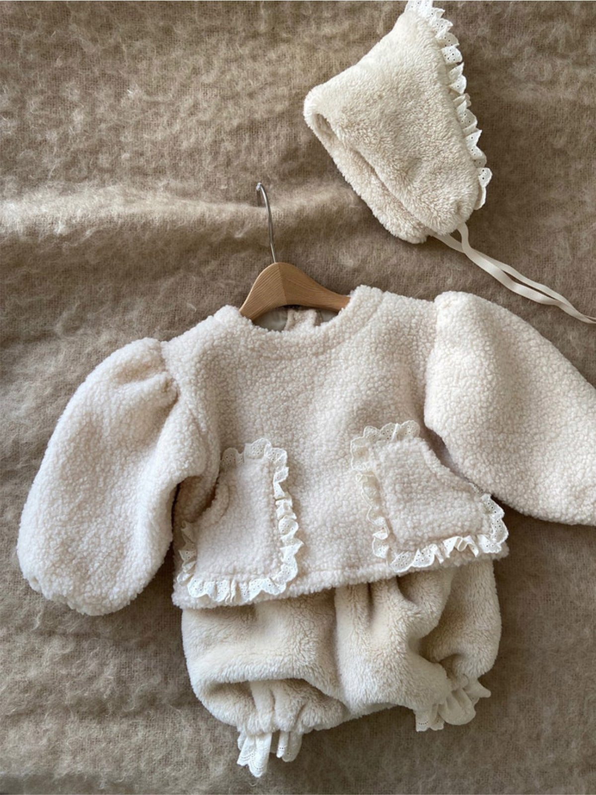 【BABY&KID】冬新作厚手のモコモコの上着+大きなPPパンツの半ズボンセットSK11317