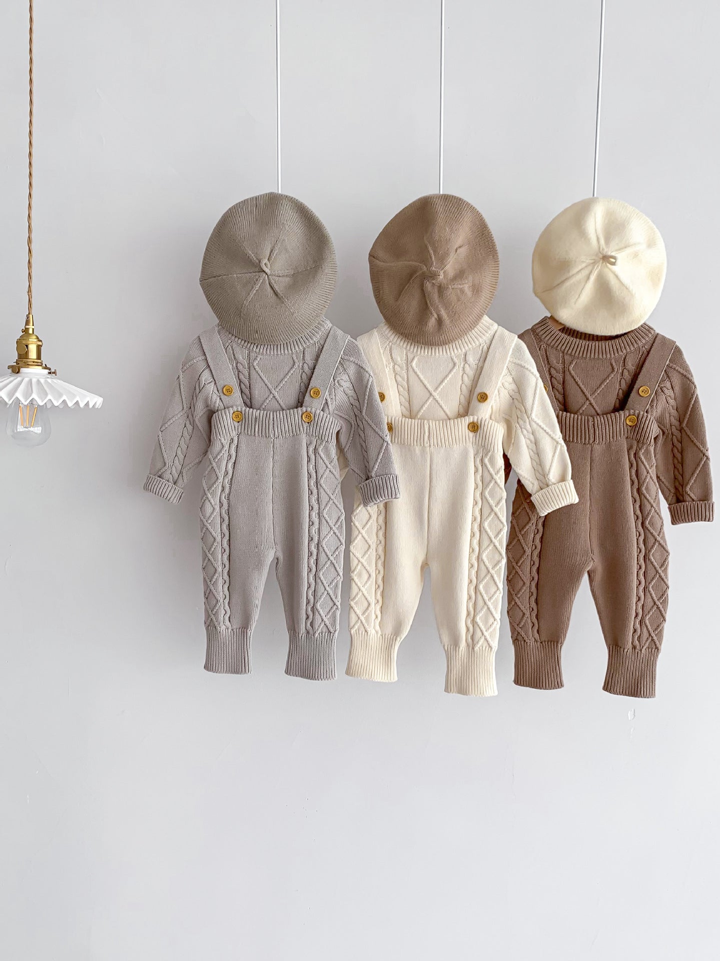 【BABY&KID】ケーブル編みニットサロペット、セーターSK022406