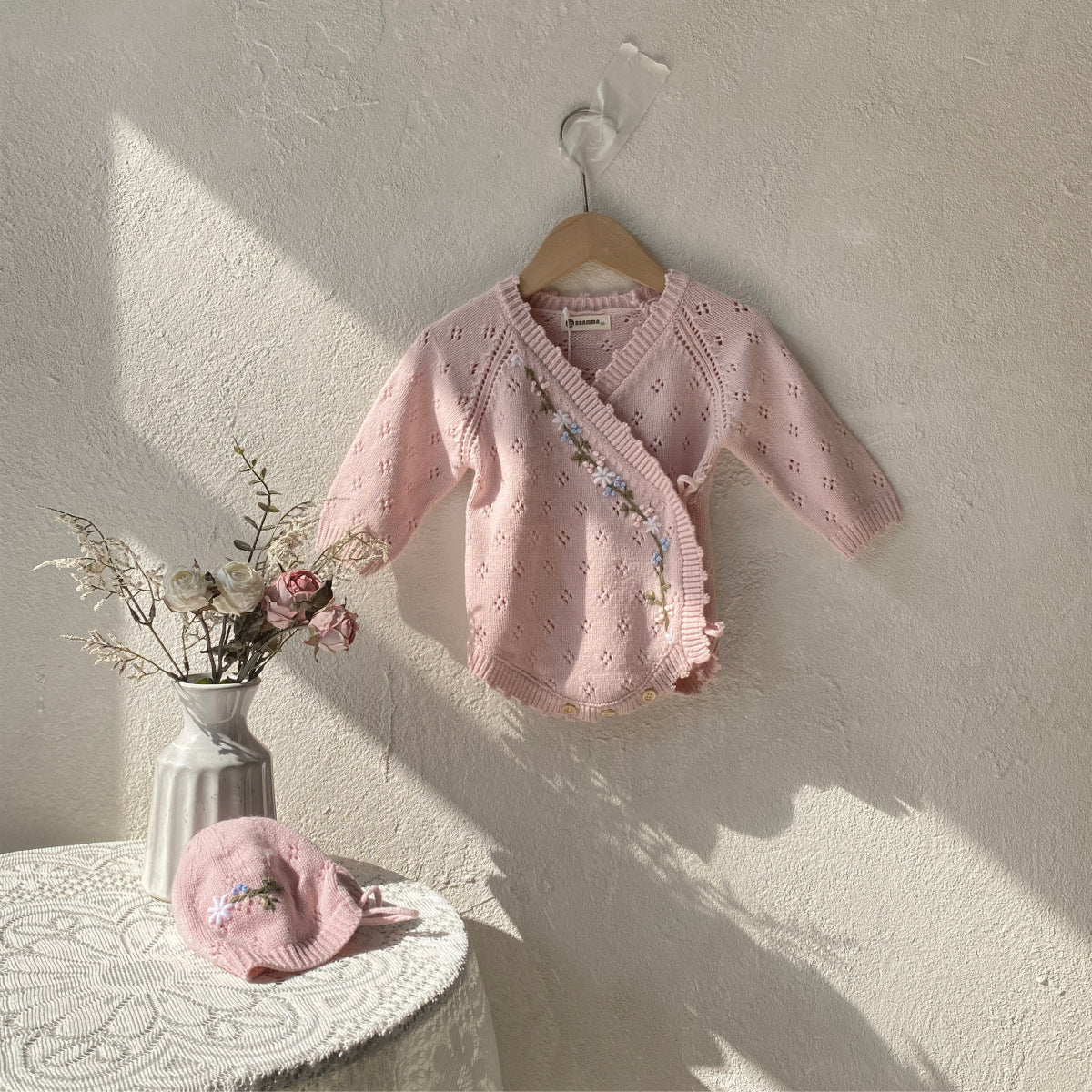 【BABY&KID】フラワー刺繍ニットロンパースSK023021