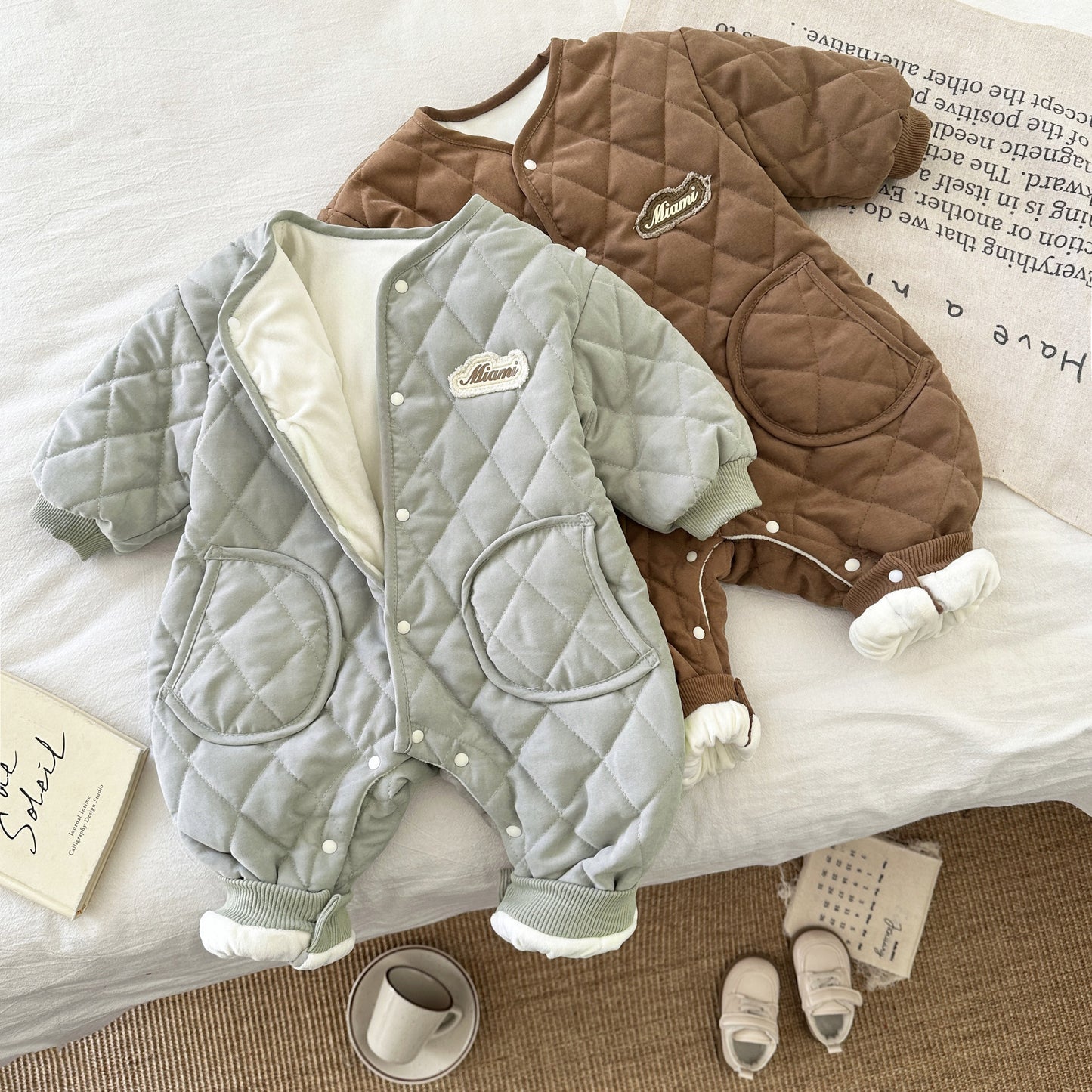 【BABY】厚手コットン製無地ロンパースSK022012