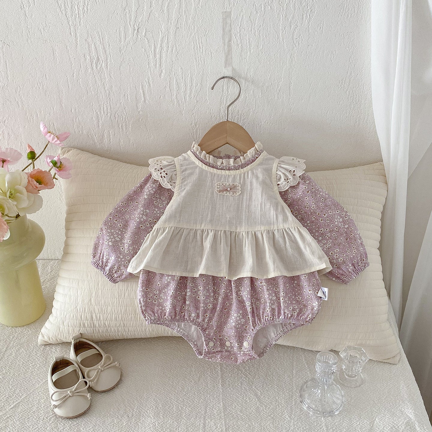 【BABY】フリルベスト&小花柄ロンパース2点セットSK100408