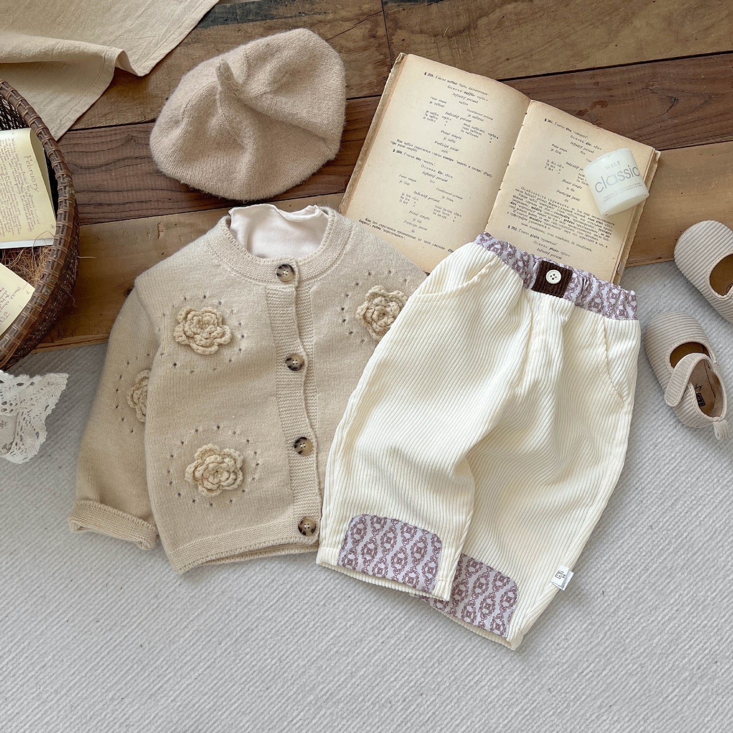 【BABY&KID】フラワー刺繡クリームセーターSK012917