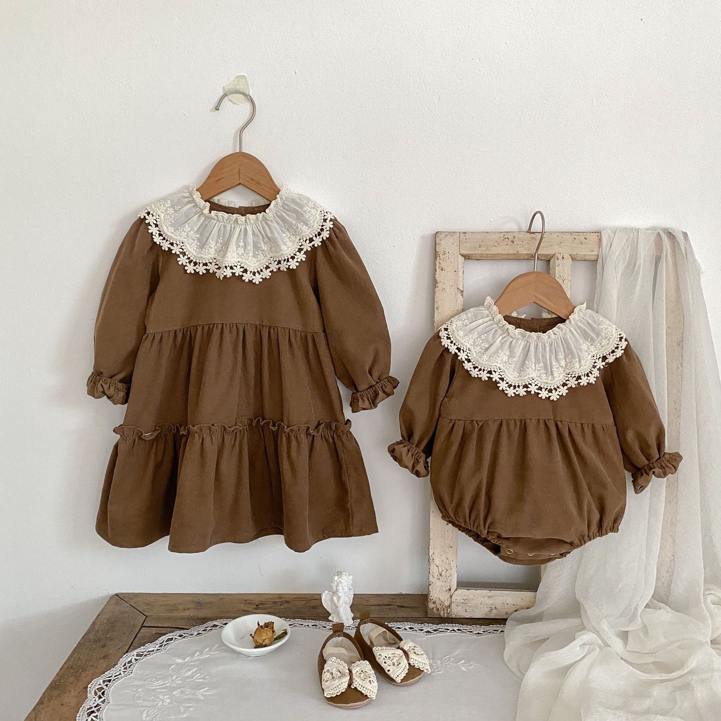 【BABY】フリル襟ロンパース、ワンピースSK031901