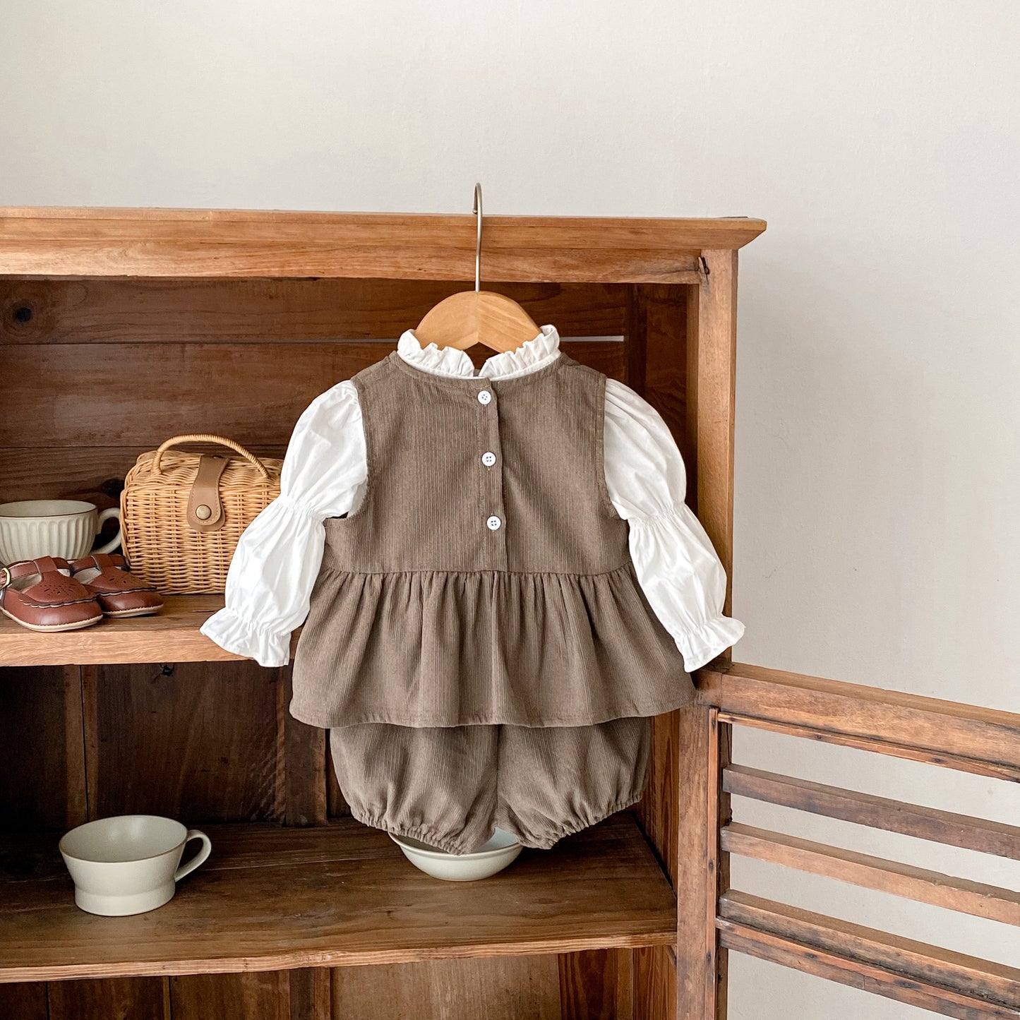 【BABY&KID】コーデュロイアニマル刺繡ベスト&ブルマ、ホワイトトップスSK031301