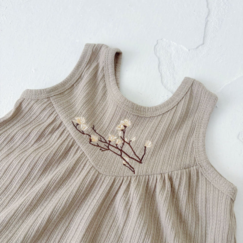 【BABY】夏新作 ノースリーブ刺繍セットアップSK091120