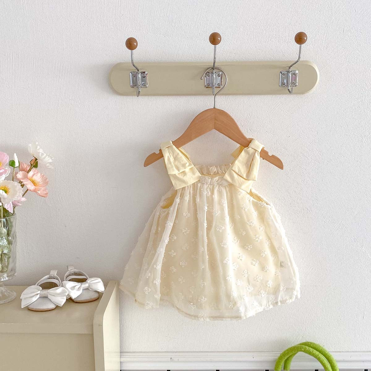 【BABY】夏新作 蝶結び刺繡可愛いロンパースSK081304