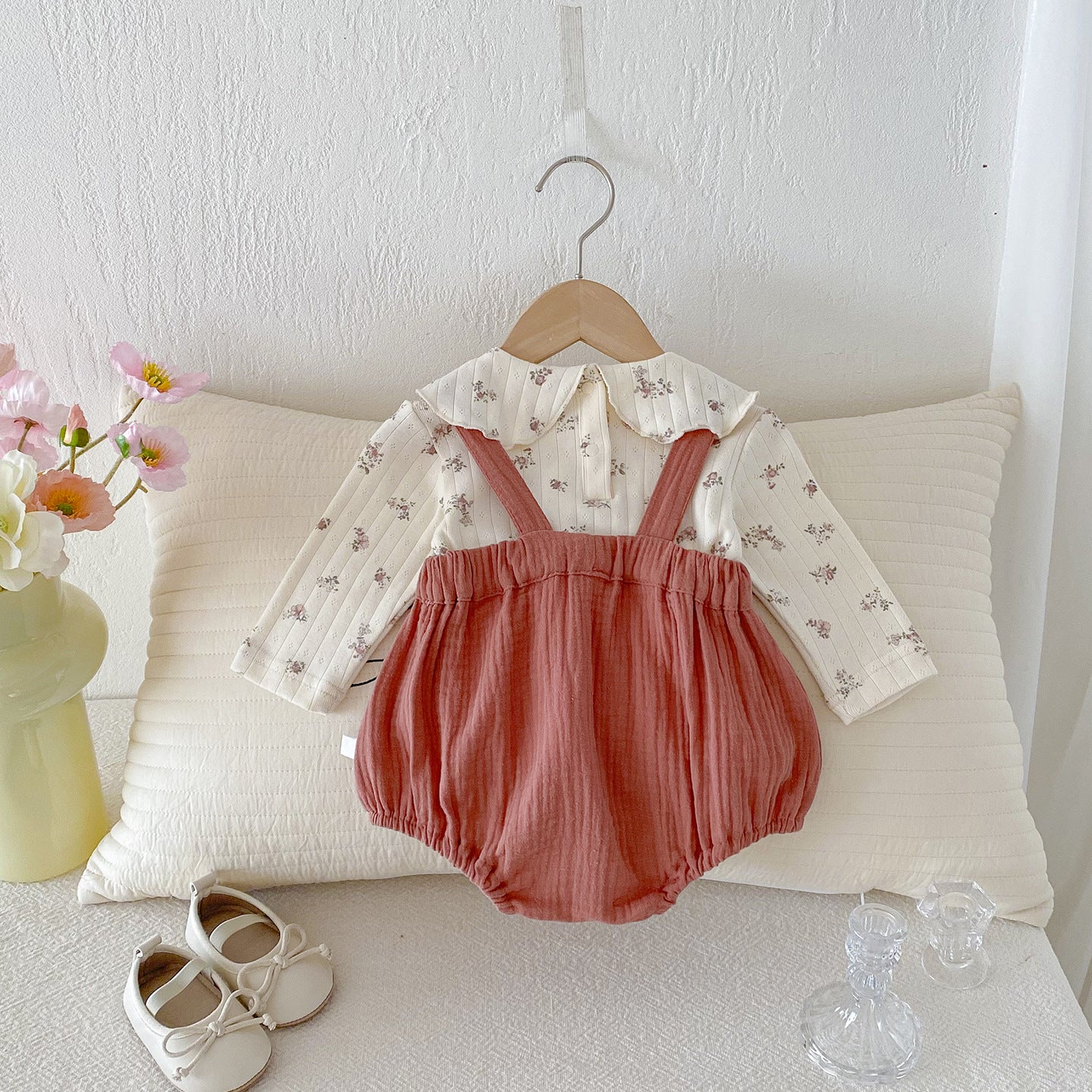 【BABY】リボン結び小花柄トップス&サロペットロンパースSK100440
