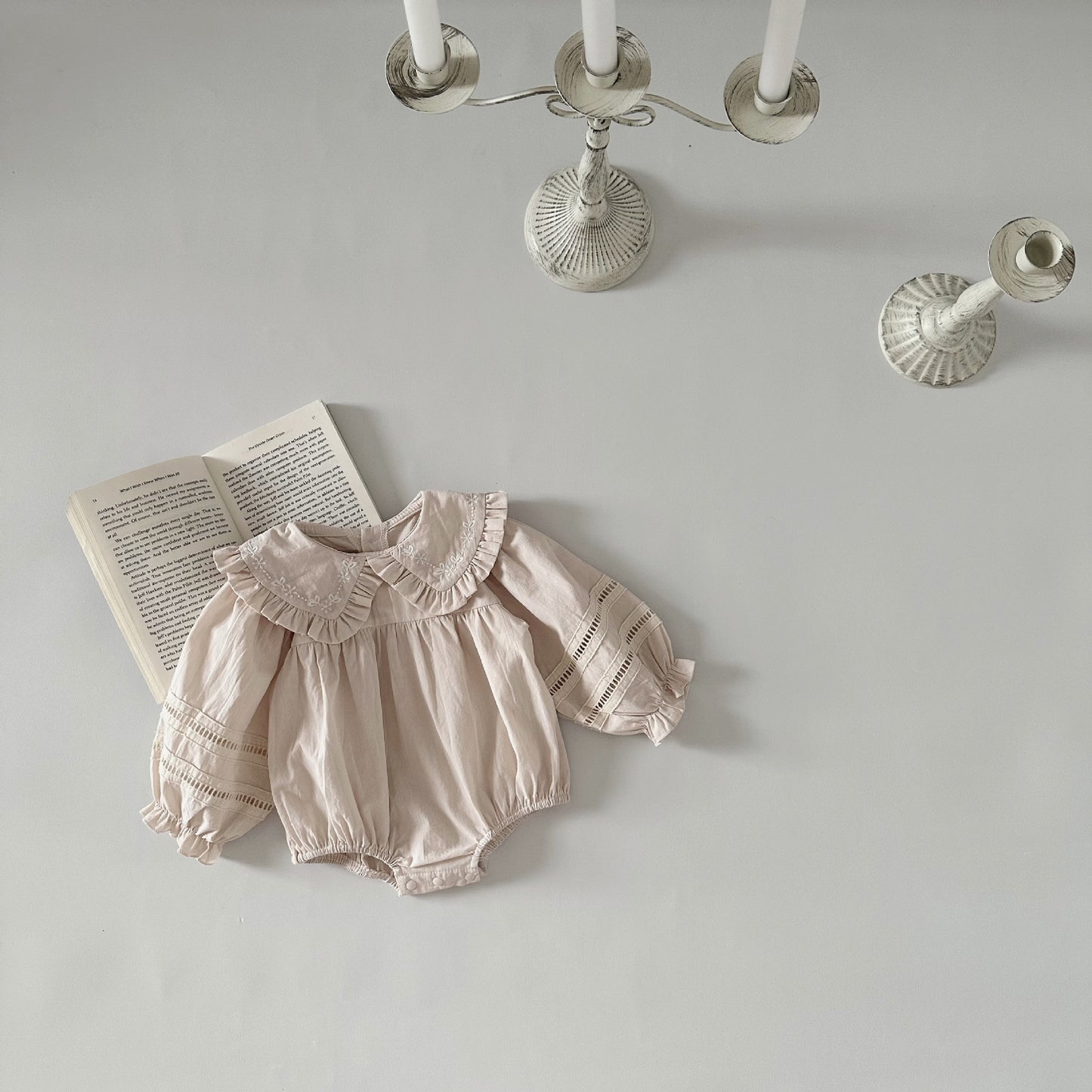 【BABY】花柄刺繡ロンパースSK022605