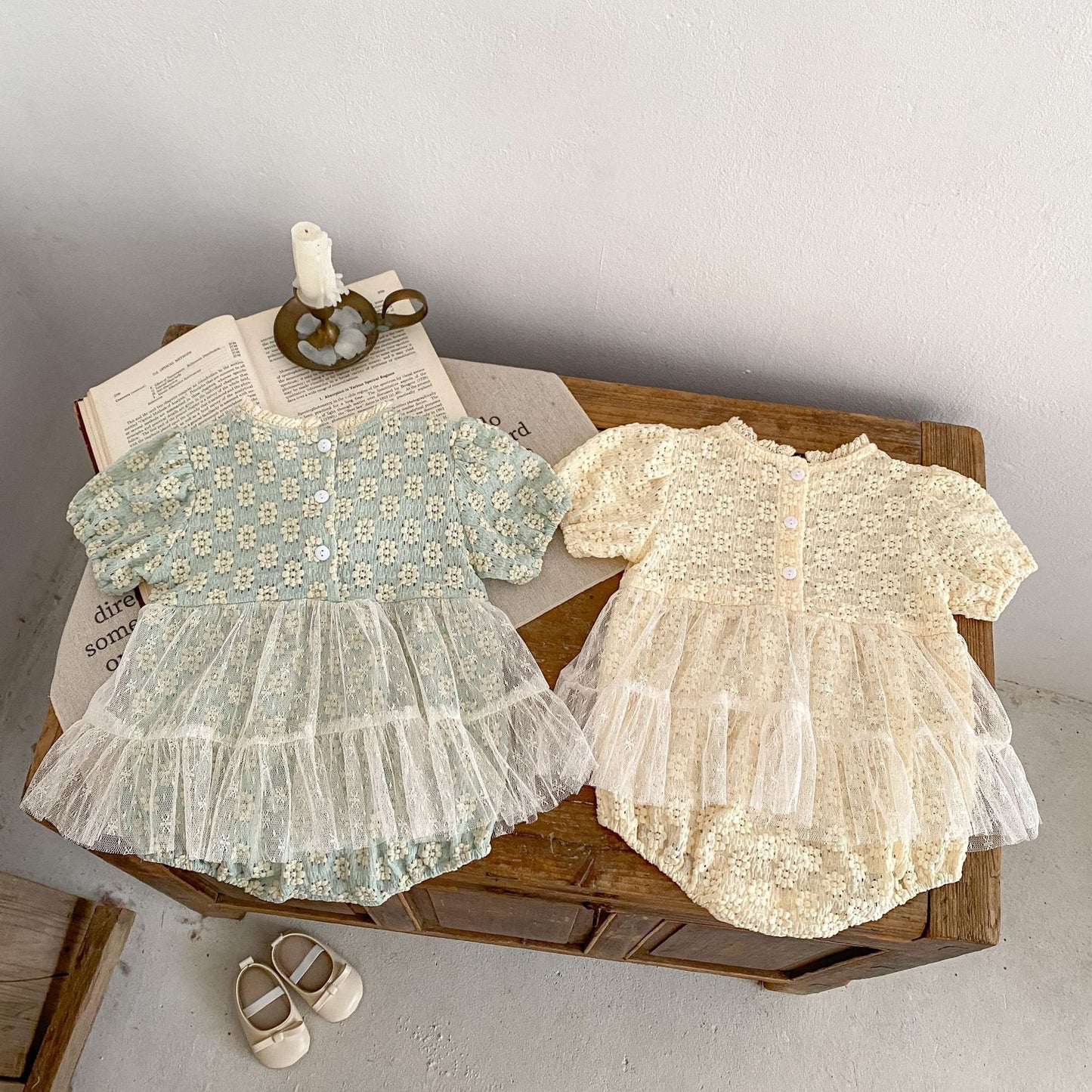 【BABY】夏新作 フラワー刺繡ワンピース風ロンパースSK063104