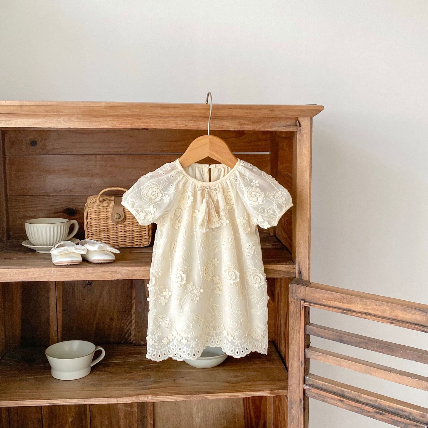 【BABY&KID】夏新作 立体花刺繍半袖ワンピースSK063107
