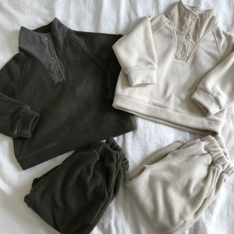 【BABY&KID】冬新作 裏起毛ハイネックセットアップSK102026