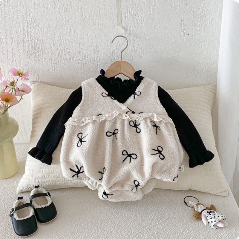 【BABY】冬新作 ボアリボン刺繍ロンパースSK102107