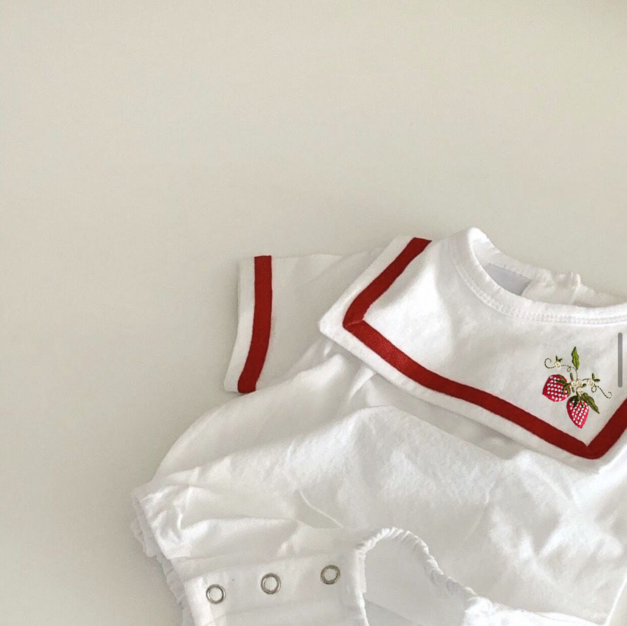 【BABY】夏新作 可愛い刺繍海軍襟ロンパースSK071803