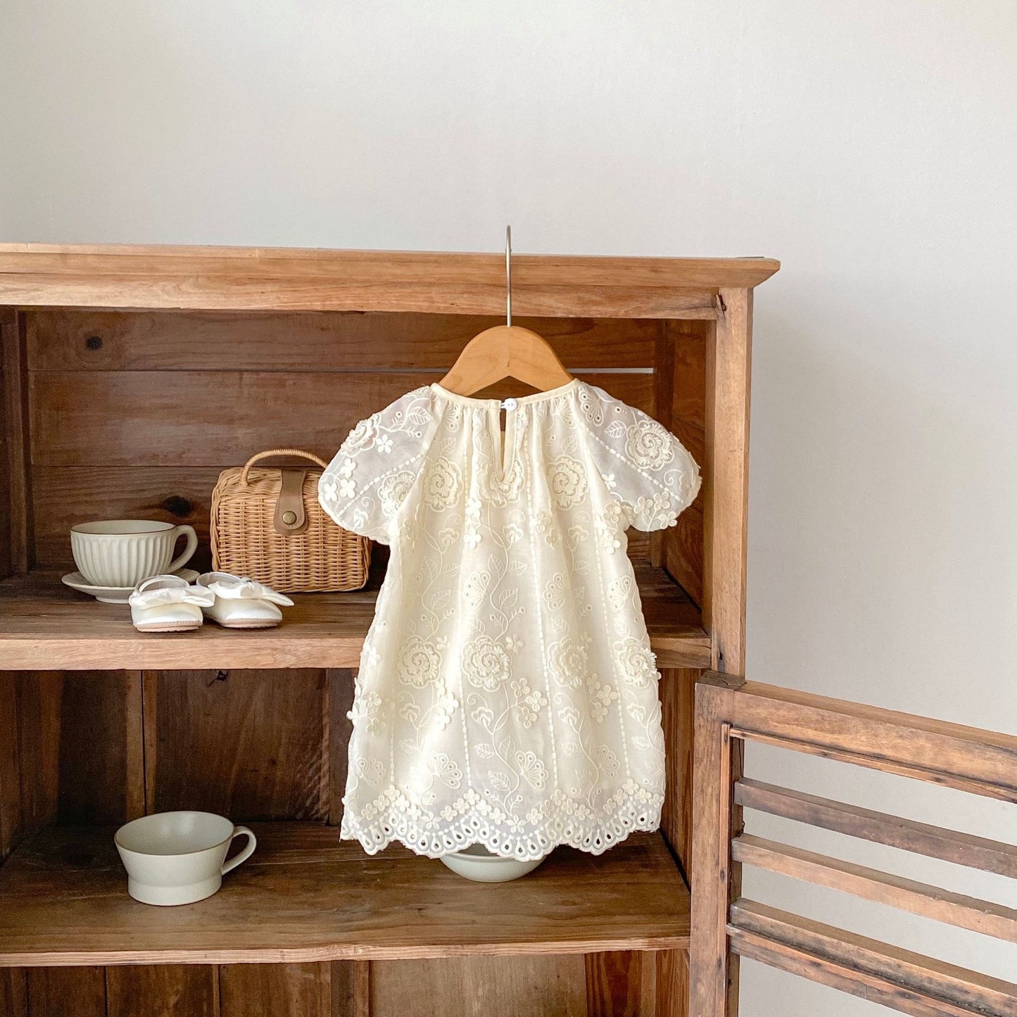 【BABY&KID】夏新作 立体花刺繍半袖ワンピースSK063107