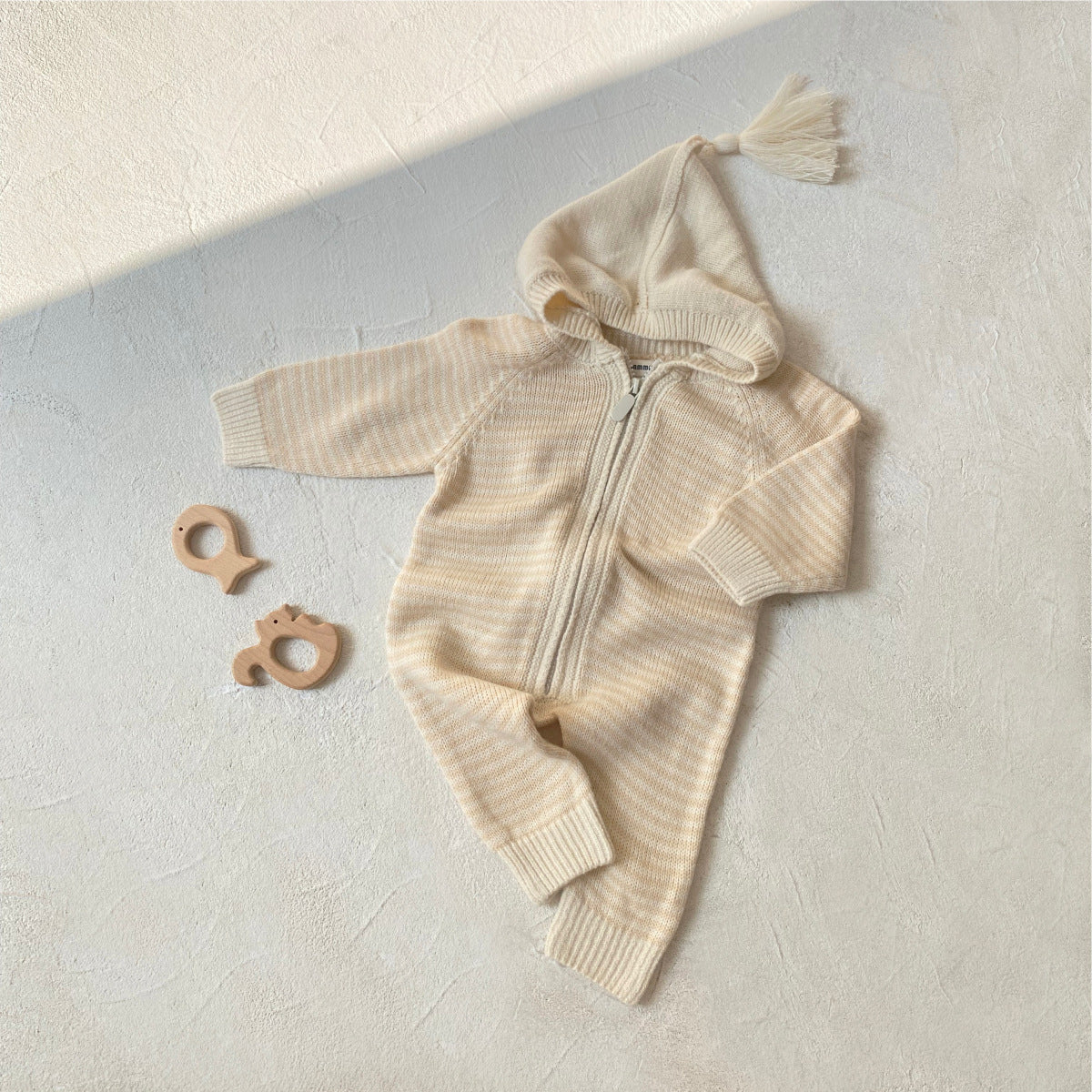 【BABY】北欧風 帽子付きニットオールインワンSK023019