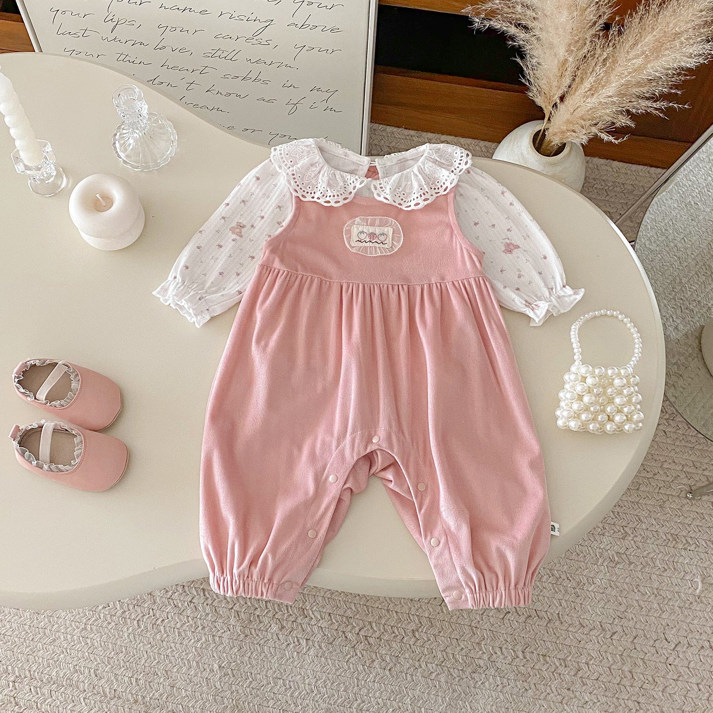 【BABY】フリルトップス&ピンクサロペットパンツSK100441