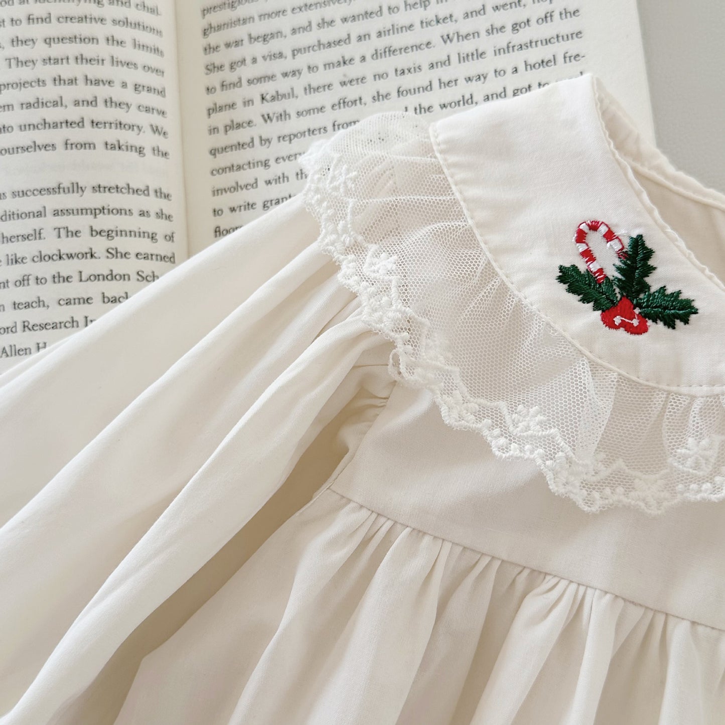 【BABY】韓国風 可愛い刺繡ロンパースSK022507