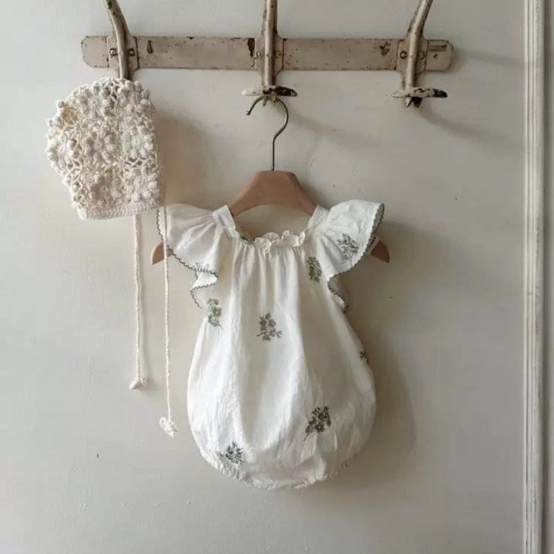 【BABY】夏新作 刺繍入りコットンロンパースSK082515