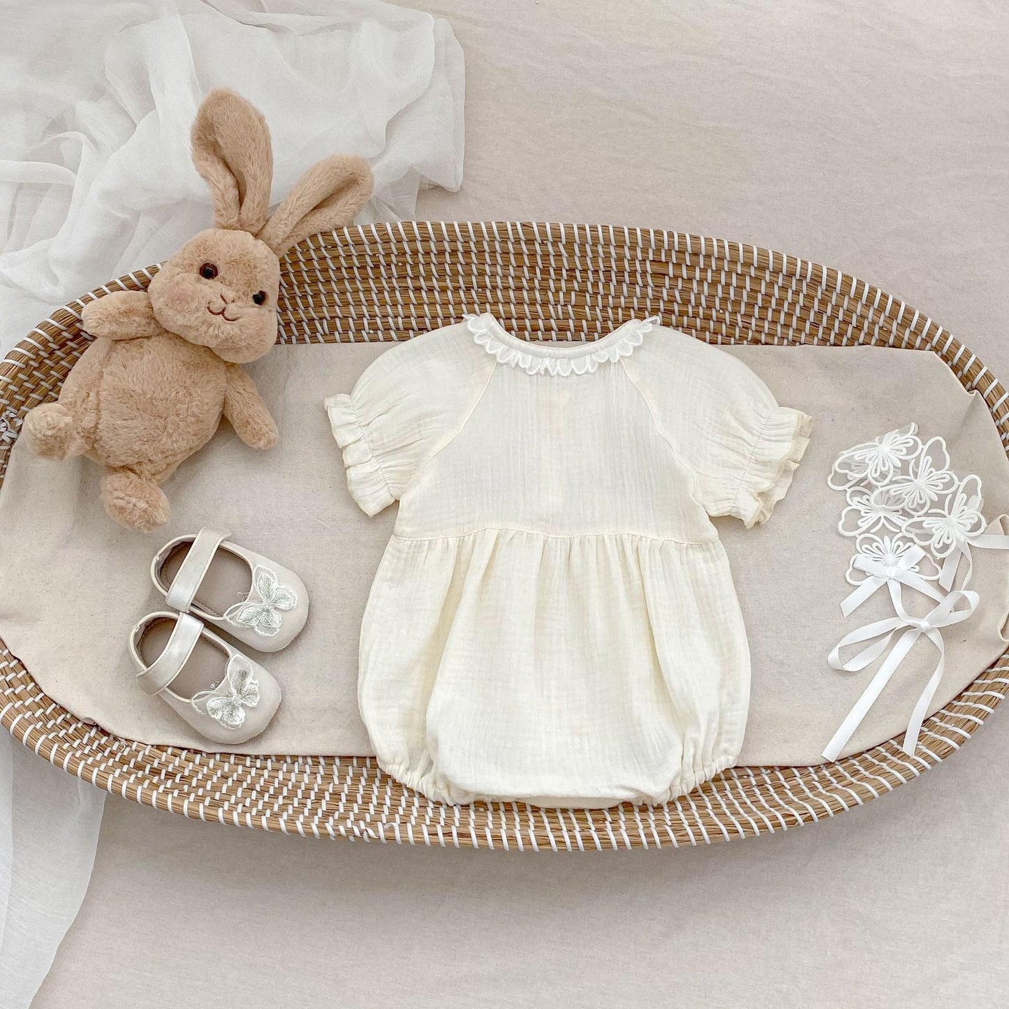 【BABY】夏新作 ナチュラルしわコットン刺繍ロンパースSK062311
