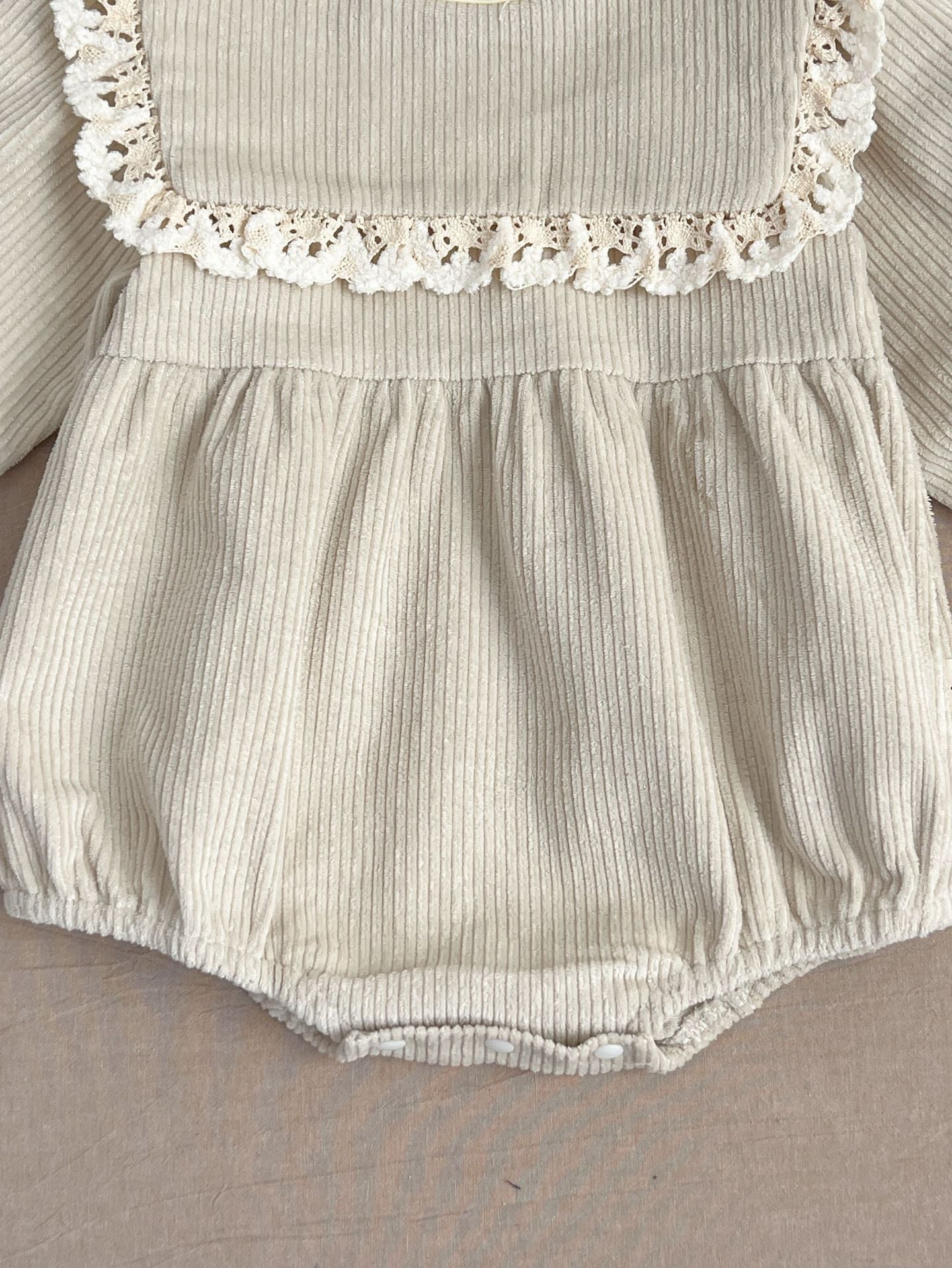【BABY】コーデュロイ襟付きフリルロンパースSK101531