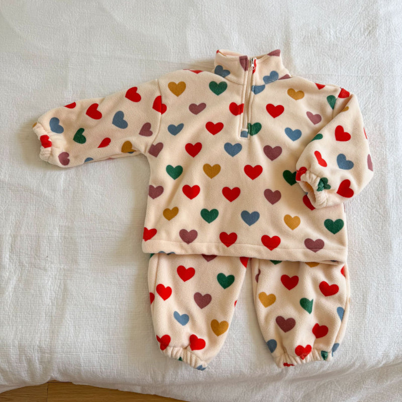 【BABY&KID】冬新作 ハート&いちご柄フリースセットアップSK102032