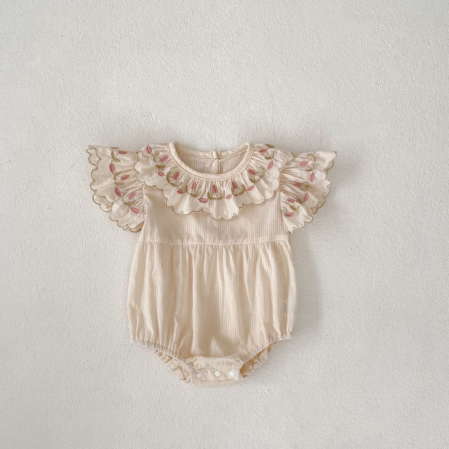 【BABY】夏新作 オールコットン刺繍花襟ロンパースSK062310