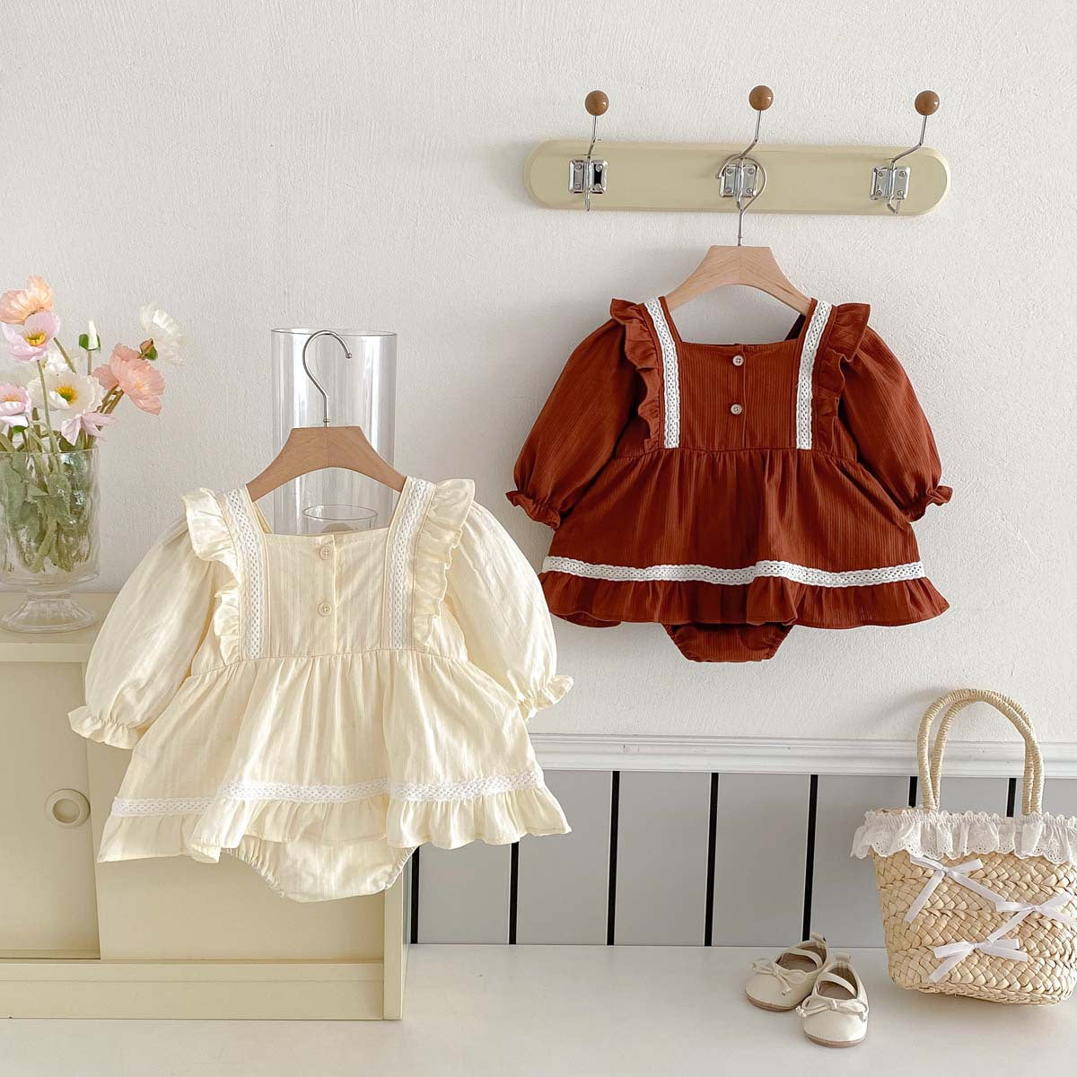 【BABY】花刺繡プリンセスロンパースSK031510