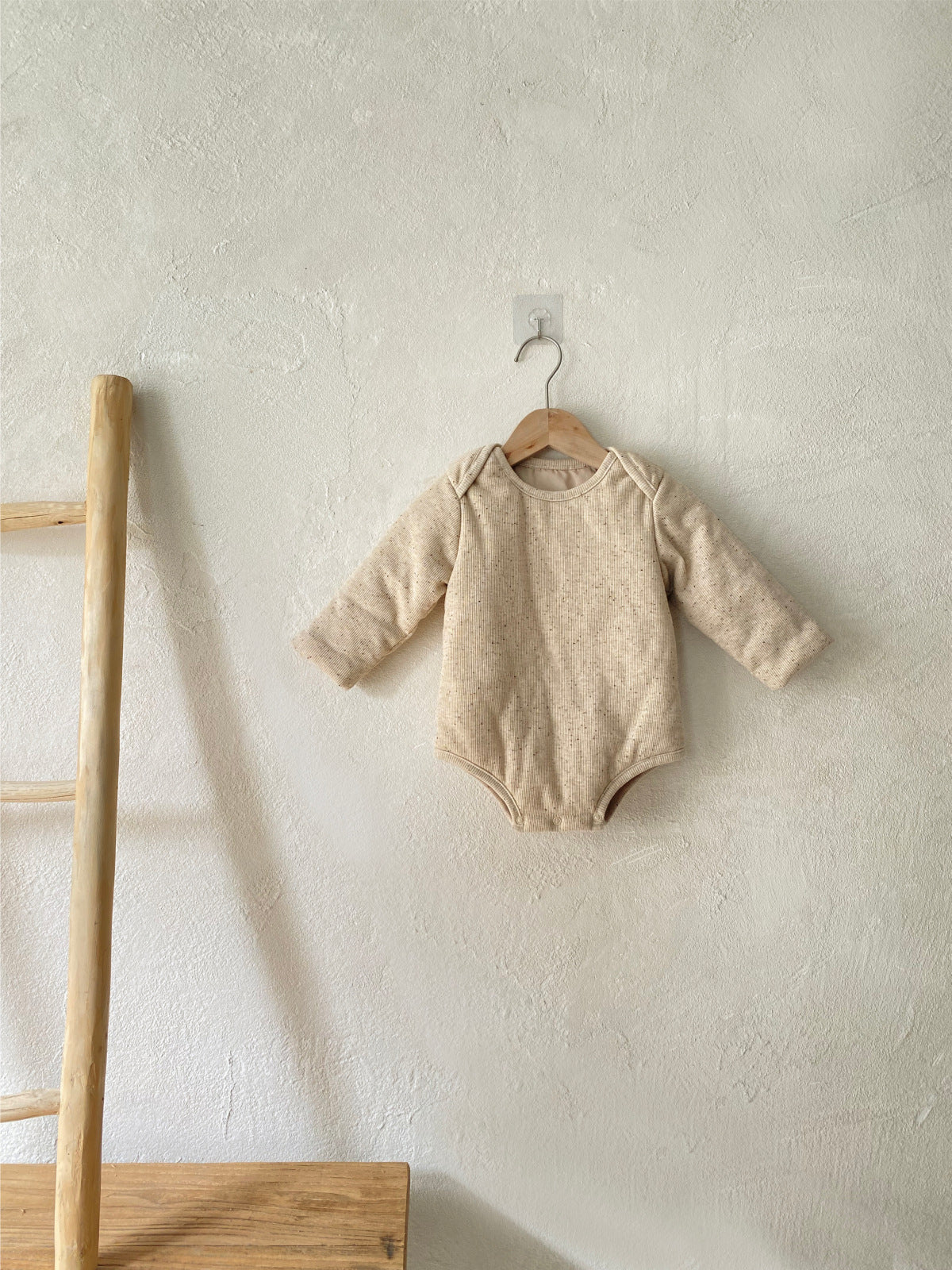 【BABY】無地ボタン付けシンプルなロンパースSK031404