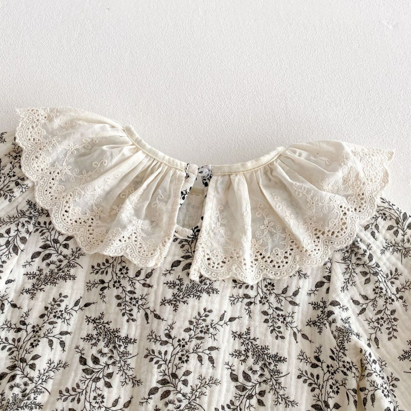 【BABY】レーストリム小花柄トップス&サロペットショートパンツSK102311