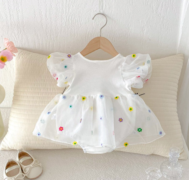 【BABY】夏新作 カラフル小花刺繍ロンパースワンピースSK091805