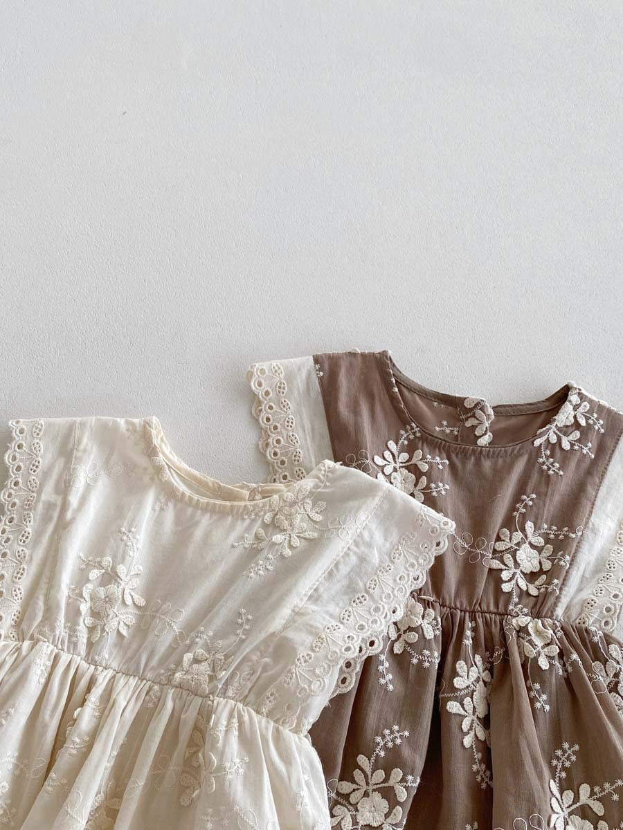 【BABY】夏新作 フリル花刺繡ロンパースSK081303