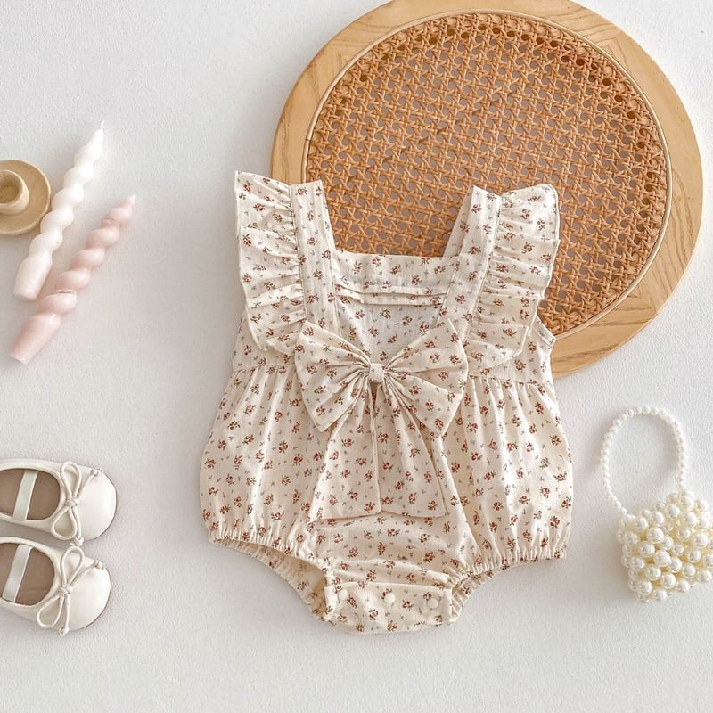 【BABY】夏新作 蝶結び付き総柄フリルロンパースSK081306