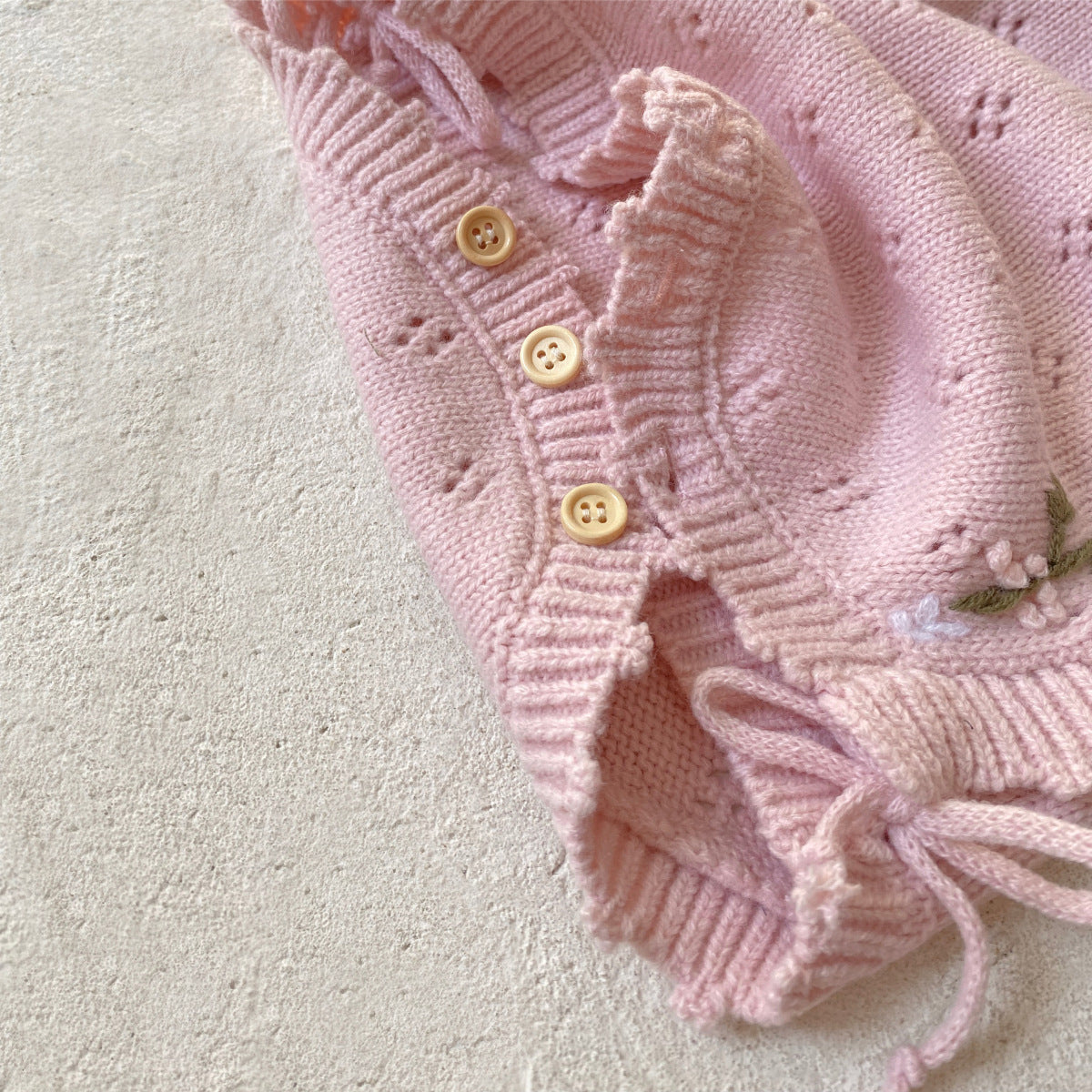 【BABY&KID】フラワー刺繍ニットロンパースSK023021