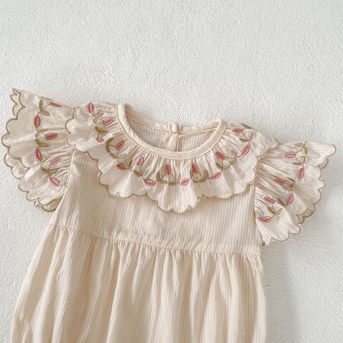 【BABY】夏新作 オールコットン刺繍花襟ロンパースSK062310