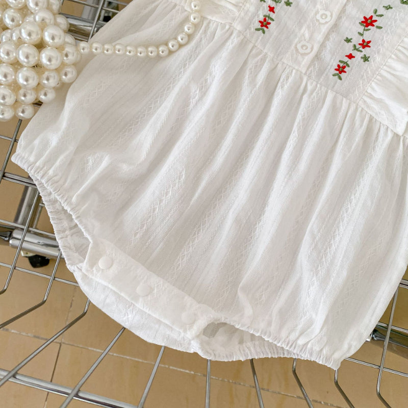 【BABY】夏新作 コットンのスタイリッシュな刺繍入りラウンドネックロンパースSKO70706