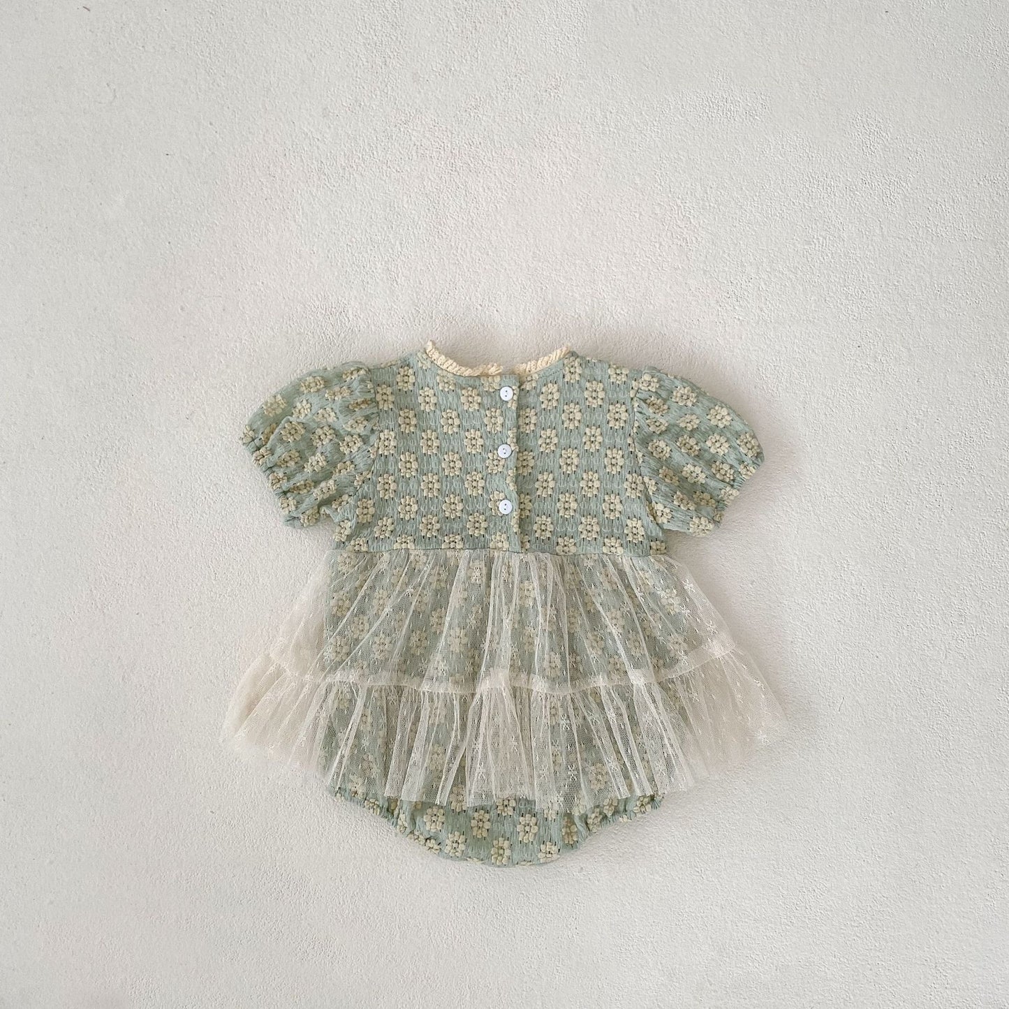 【BABY】夏新作 フラワー刺繡ワンピース風ロンパースSK063104