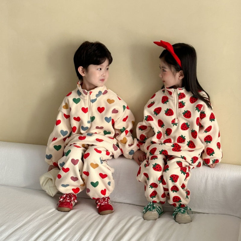 【BABY&KID】冬新作 ハート&いちご柄フリースセットアップSK102032