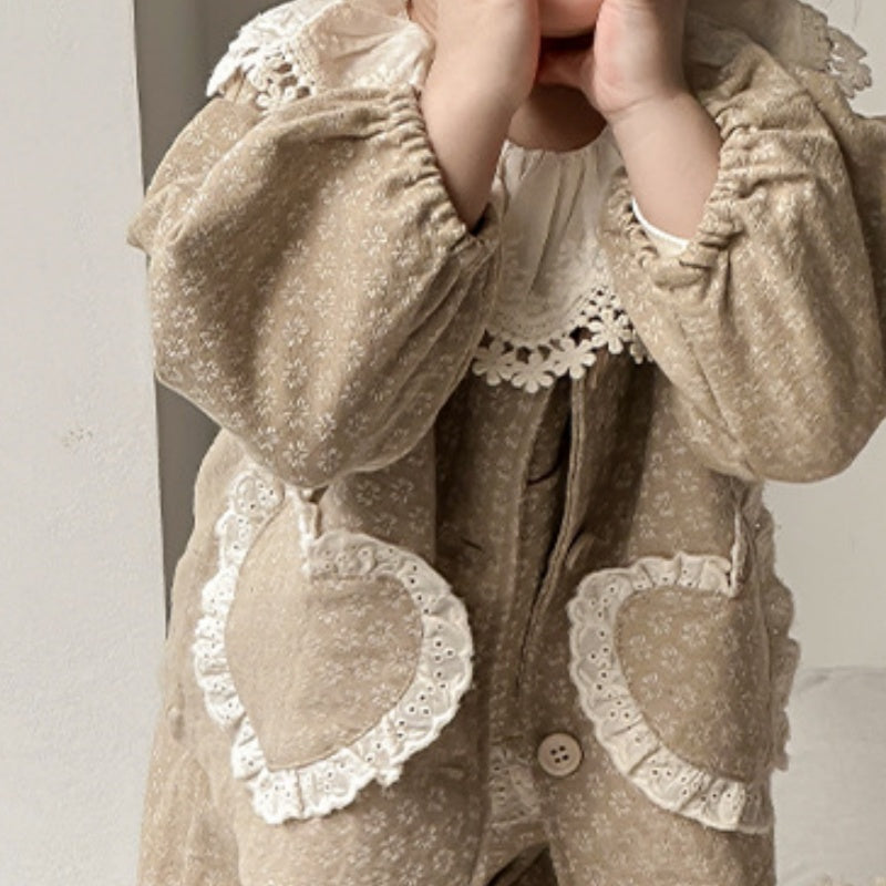 【BABY】小花柄サロペット&レースTシャツ、ハートポケットアウターSK101417