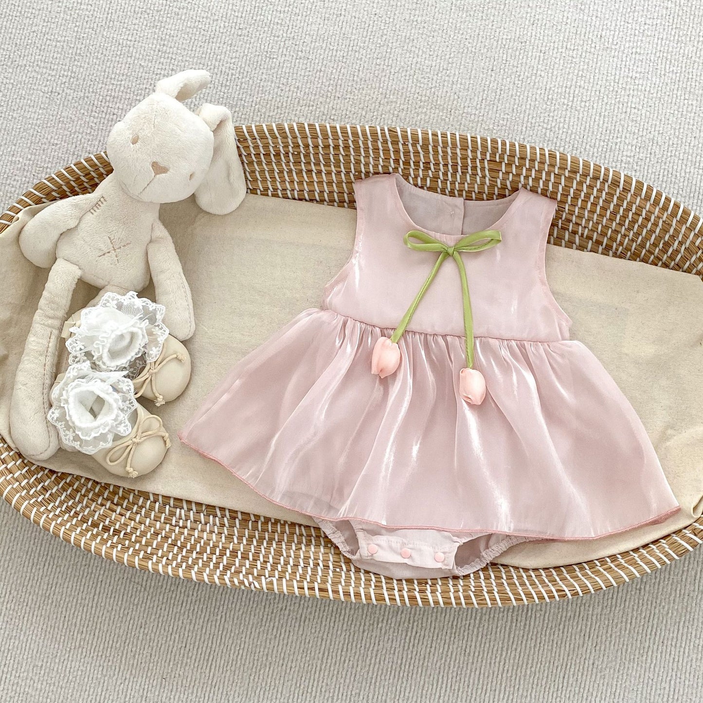 【BABY】夏新作 チューリップ、蝶結びロンパースSK062701