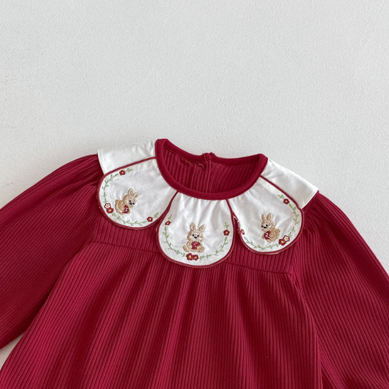 【BABY】小兔刺繍花びら襟ロンパースSK092801