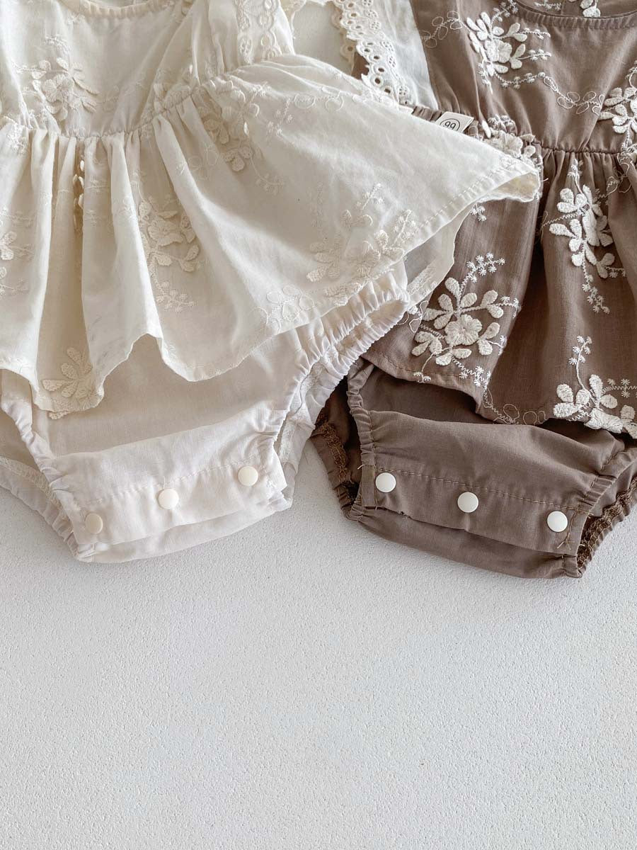 【BABY】夏新作 フリル花刺繡ロンパースSK081303