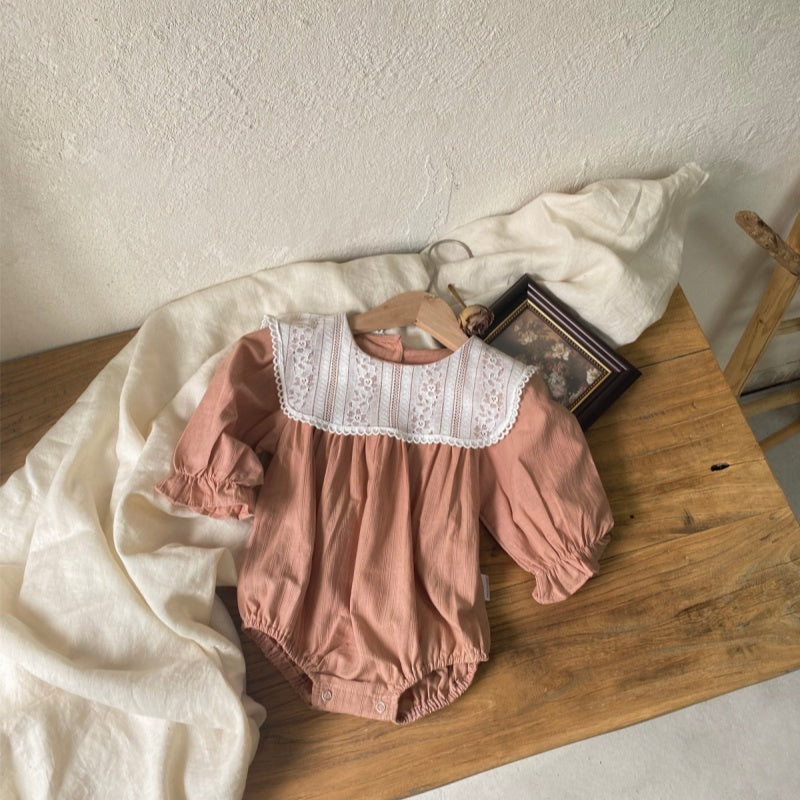 【BABY】レースフリル付ビッグカラー ロンパースSK101509