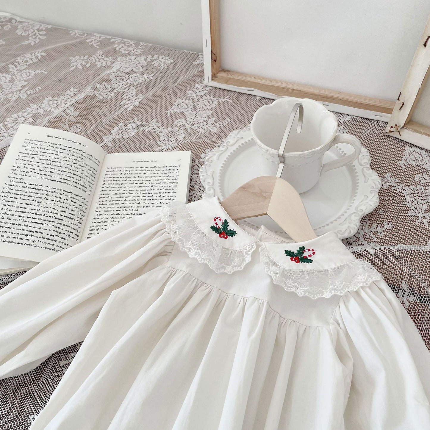 【BABY】韓国風 可愛い刺繡ロンパースSK022507