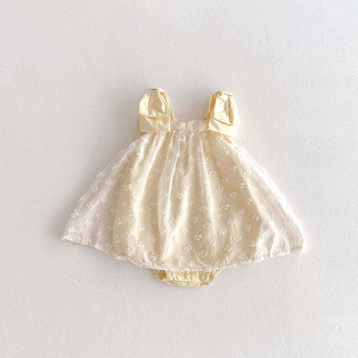 【BABY】夏新作 蝶結び刺繡可愛いロンパースSK081304