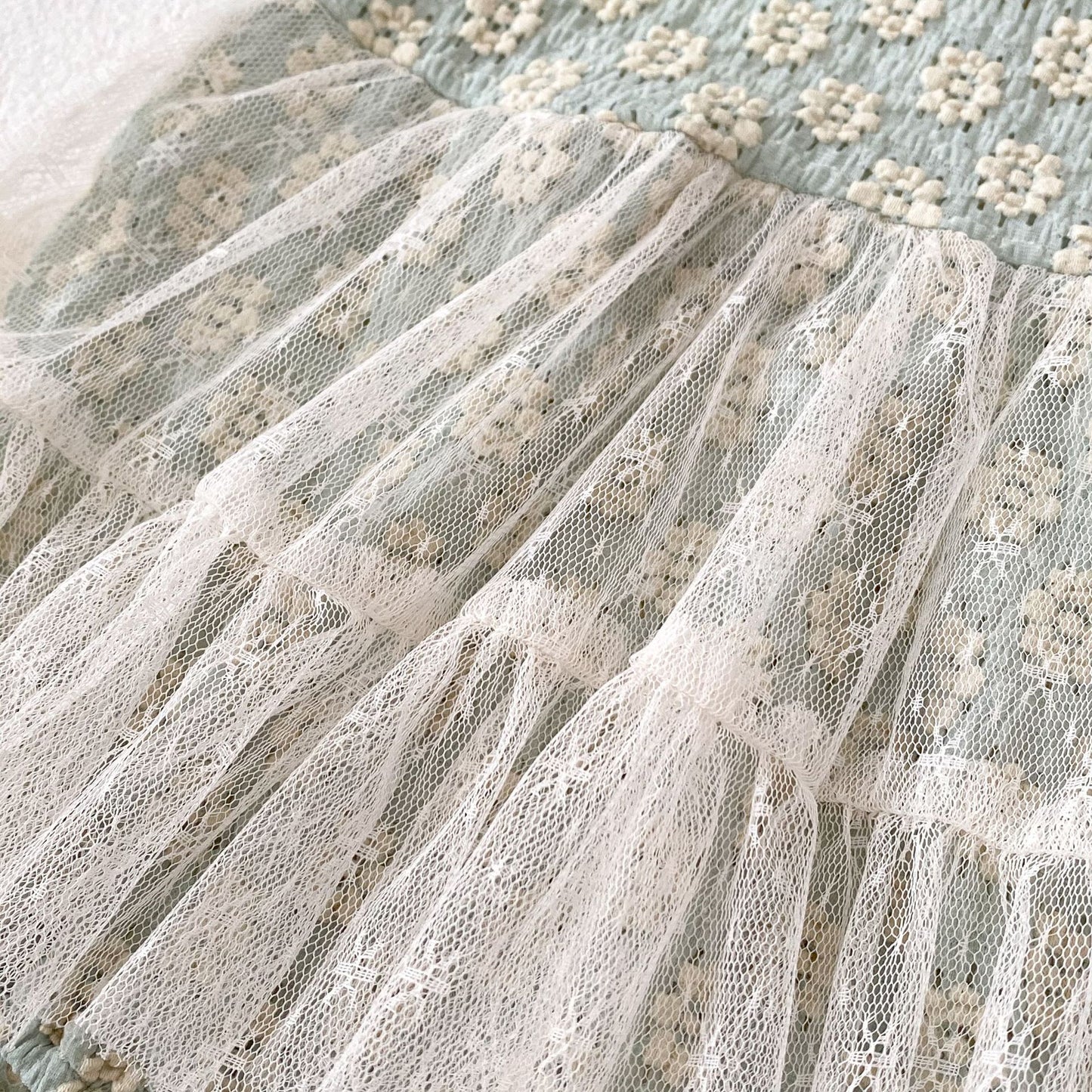 【BABY】夏新作 フラワー刺繡ワンピース風ロンパースSK063104